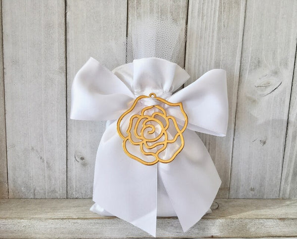 Wedding favors-white bag favors-bomponieres-Baptism favors for girls-gold flower favors-elegant favors